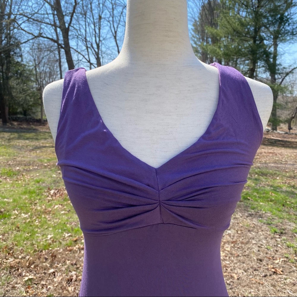 BODEN TOP TANK PURPLE SLEEVELESS CINCHED BUST STRETCH V-NECK Size 2 - Picture 3 of 8